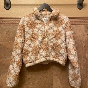 XS Hollister white and beige checkered fuzzy pullover